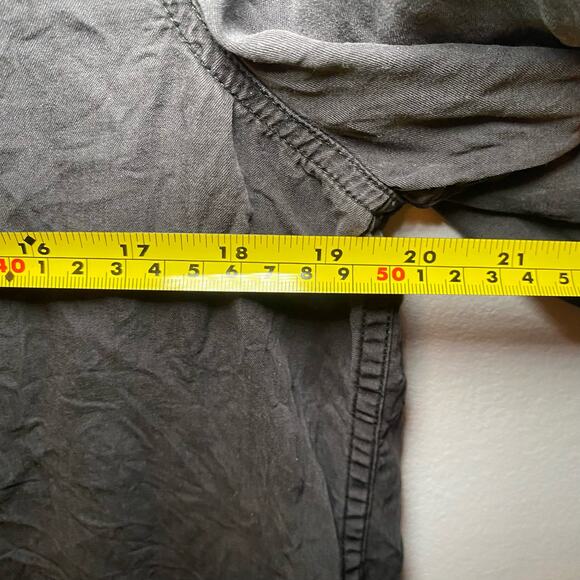 Sundance Women's size Small Alyona Black Long Sleeve Snap Up Pleated Blouse Top - Picture 7 of 8